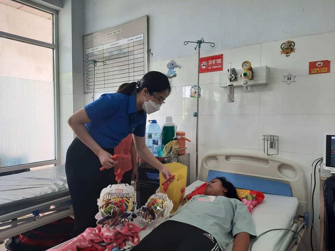 Hoạt động Công tác xã hội tại Bệnh viện Sản Nhi Hậu Giang